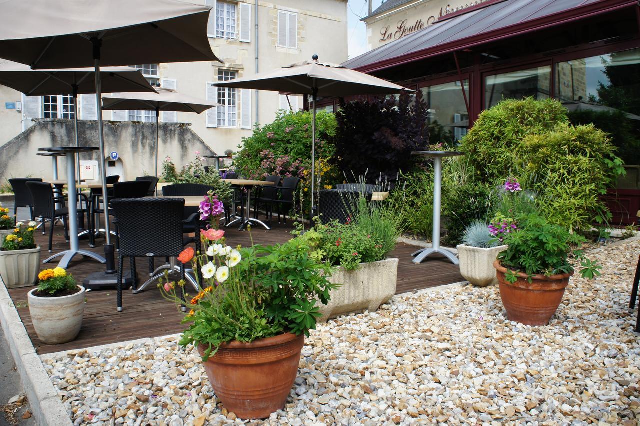 Hotel Restaurant La Goutte Noire Chateaumeillant Ngoại thất bức ảnh